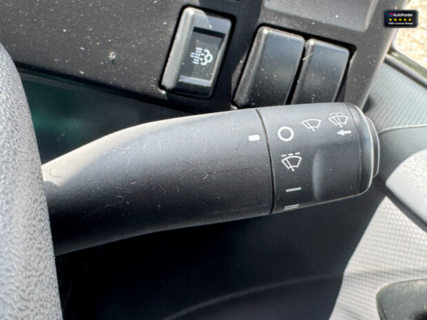 Isuzu Grafter Tipper AUTO N35.125Se Tow Bar EURO 6 18