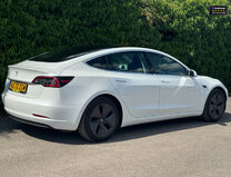 Tesla Model 3 Standard Range Plus Saloon 4dr Electric Auto RWD (241 bhp) 3