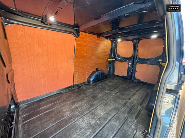 Ford Transit Custom LWB L2H1 (SOLD CR) Low Roof 300 Limited Air Con Alloys Sensors EURO 6 NO VA 11