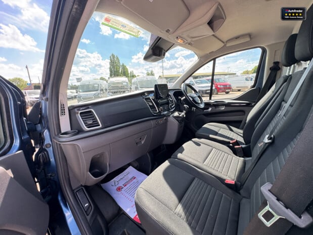 Ford Transit Custom LWB L2H1 (SOLD CR) Low Roof 300 Limited Air Con Alloys Sensors EURO 6 NO VA 12