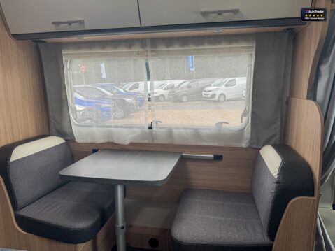 Sunlight A72 6 Berth|6 Belts|Rear Bunk Beds|Full Dinette|Kitchen|Shower 10