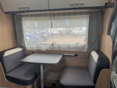 Sunlight A72 6 Berth|6 Belts|Rear Bunk Beds|Full Dinette|Kitchen|Shower 9