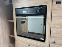 Sunlight A72 6 Berth|6 Belts|Rear Bunk Beds|Full Dinette|Kitchen|Shower 13