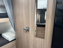 Sunlight A72 6 Berth|6 Belts|Rear Bunk Beds|Full Dinette|Kitchen|Shower 15
