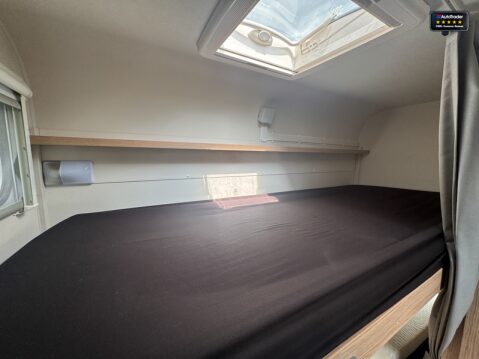 Sunlight A72 6 Berth|6 Belts|Rear Bunk Beds|Full Dinette|Kitchen|Shower 18