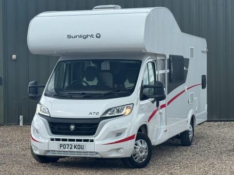 Sunlight A72 6 Berth|6 Belts|Rear Bunk Beds|Full Dinette|Kitchen|Shower 34