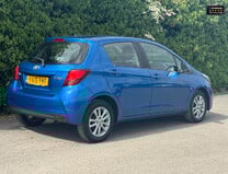Toyota Yaris 1.33 Dual VVT-i Icon Hatchback 5dr Petrol Manual Euro 5 Euro 5 (99 ps) 3