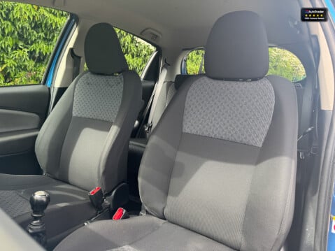 Toyota Yaris 1.33 Dual VVT-i Icon Hatchback 5dr Petrol Manual Euro 5 Euro 5 (99 ps) 8