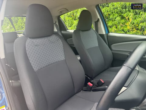 Toyota Yaris 1.33 Dual VVT-i Icon Hatchback 5dr Petrol Manual Euro 5 Euro 5 (99 ps) 10
