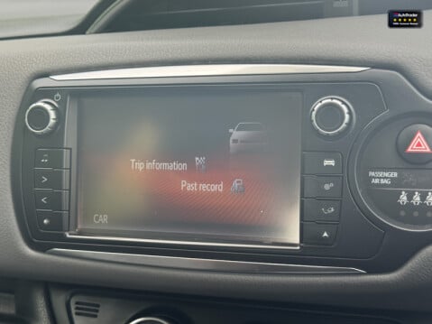 Toyota Yaris 1.33 Dual VVT-i Icon Hatchback 5dr Petrol Manual Euro 5 Euro 5 (99 ps) 19