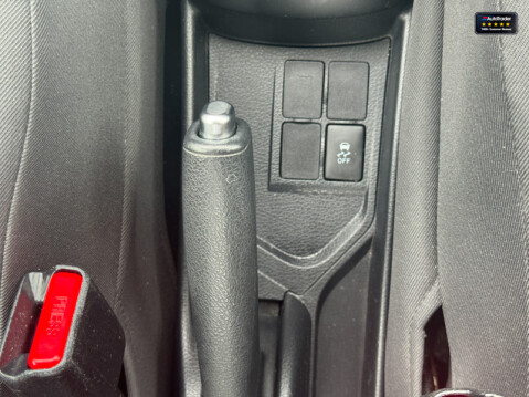 Toyota Yaris 1.33 Dual VVT-i Icon Hatchback 5dr Petrol Manual Euro 5 Euro 5 (99 ps) 26