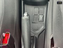 Toyota Yaris 1.33 Dual VVT-i Icon Hatchback 5dr Petrol Manual Euro 5 Euro 5 (99 ps) 26
