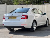 Skoda Octavia 1.5 TSI ACT SE L Hatchback 5dr Petrol DSG Euro 6 (s/s) (150 ps)[Tadley] 5