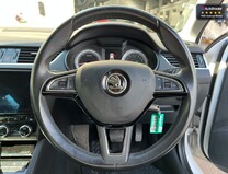 Skoda Octavia 1.5 TSI ACT SE L Hatchback 5dr Petrol DSG Euro 6 (s/s) (150 ps)[Tadley] 18