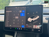 Tesla Model 3 (Dual Motor) Long Range Saloon 4dr Electric Auto 4WDE (346 ps) 16