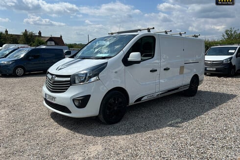 Vauxhall Vivaro LWB L2H1 2900 Limited Edition Alloys Air Con Nav Sensors EURO 6 NO VAT