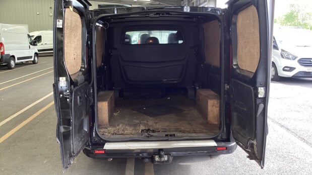 Renault Trafic AUTO Crew LWB L2 Black Edition 170hp Energy Alloy Air 6 Seat Cruise Nav NO 5