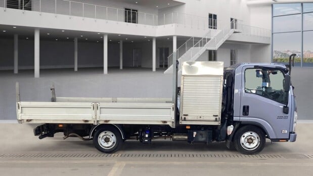 Isuzu Grafter Dropside SWB L1 N35.125S Hands-free Audio 3 Seats + Toolbox EURO 6 5