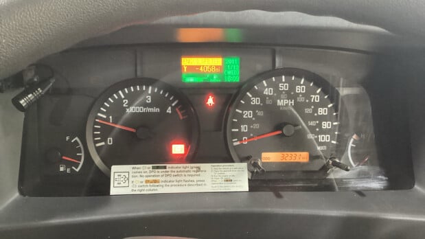 Isuzu Grafter Dropside SWB L1 N35.125S Hands-free Audio 3 Seats + Toolbox EURO 6 10
