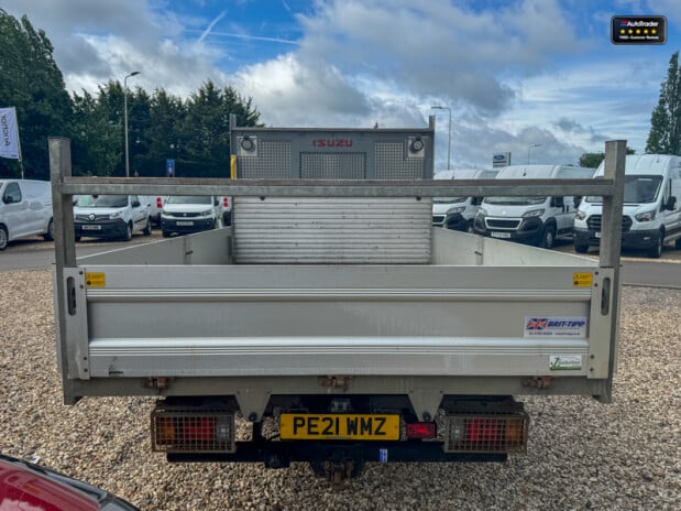 Isuzu Grafter Dropside SWB L1 N35.125S Hands-free Audio 3 Seats + Toolbox EURO 6 7