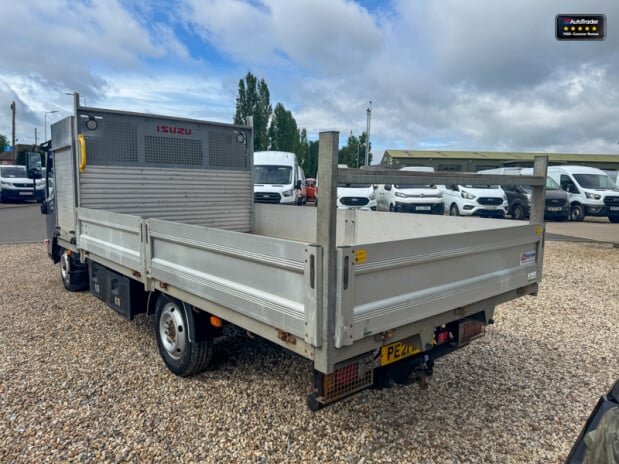 Isuzu Grafter Dropside SWB L1 N35.125S Hands-free Audio 3 Seats + Toolbox EURO 6 9