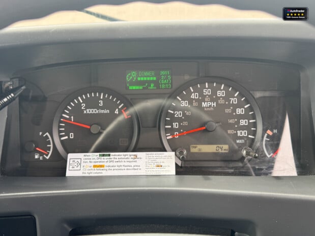 Isuzu Grafter Dropside SWB L1 N35.125S Hands-free Audio 3 Seats + Toolbox EURO 6 18