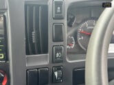Isuzu Grafter Dropside SWB L1 N35.125S Hands-free Audio 3 Seats + Toolbox EURO 6 22