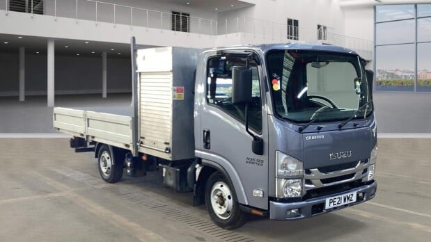 Isuzu Grafter Dropside SWB L1 N35.125S Hands-free Audio 3 Seats + Toolbox EURO 6 2
