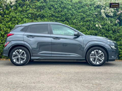 Hyundai KONA 64kWh Ultimate SUV 5dr Electric Auto (10.5kW Charger) (204 ps) 4