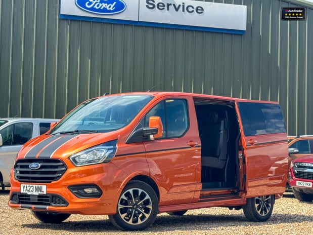 Ford Transit Custom Crew Cab [SOLD SM] AUTO SWB L1H1 320 Sport Air Con Cam Sensors EURO 6 NO VA 1
