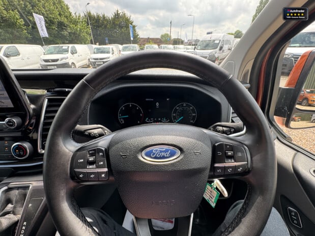 Ford Transit Custom Crew Cab [SOLD SM] AUTO SWB L1H1 320 Sport Air Con Cam Sensors EURO 6 NO VA 20