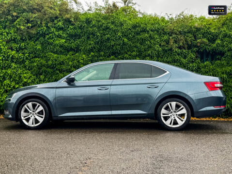 Skoda Superb 1.4 TSI ACT SE L Executive Hatchback 5dr Petrol AUTO DSG Euro 6 (150 ps) 5