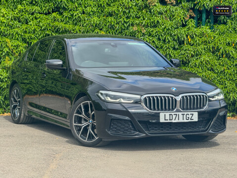 BMW 5 Series 520i MHT M Sport Saloon 4dr Petrol Hybrid Steptronic Euro 6 (s/s) (184 ps) 36