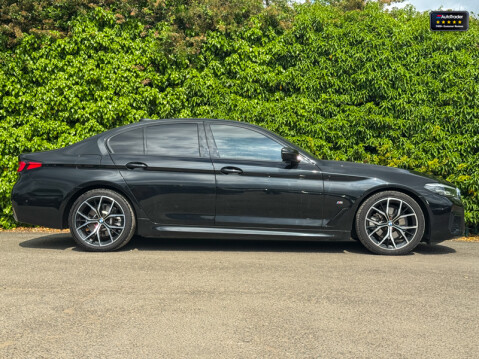 BMW 5 Series 520i MHT M Sport Saloon 4dr Petrol Hybrid Steptronic Euro 6 (s/s) (184 ps) 4