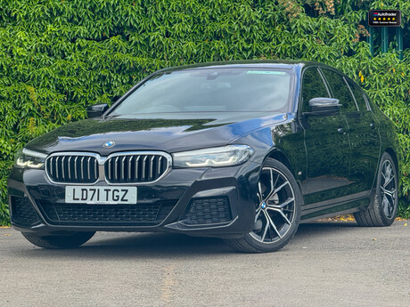 BMW 5 Series 520i MHT M Sport Saloon 4dr Petrol Hybrid Steptronic Euro 6 (s/s) (184 ps)