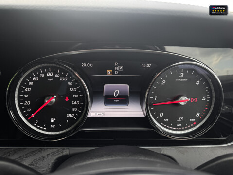 Mercedes-Benz E Class 3.0 E350d V6 AMG Line (Premium) Saloon Diesel G-Tronic+ Euro 6 (258 ps) 15