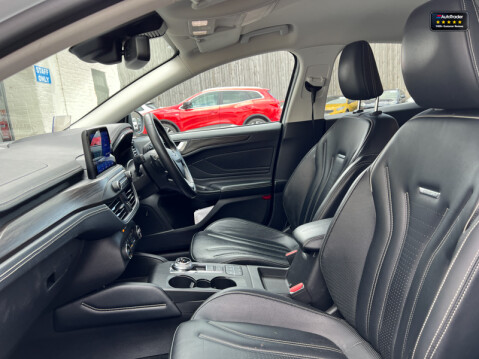 Ford Focus 1.5 EcoBlue Vignale Hatchback 5dr Diesel Auto Euro 6 (s/s) (120 ps)[Tadley] 17