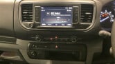 Vauxhall Vivaro SWB L1H1 Low Roof F3100 Dynamic Air Con Sensors EURO 6 11