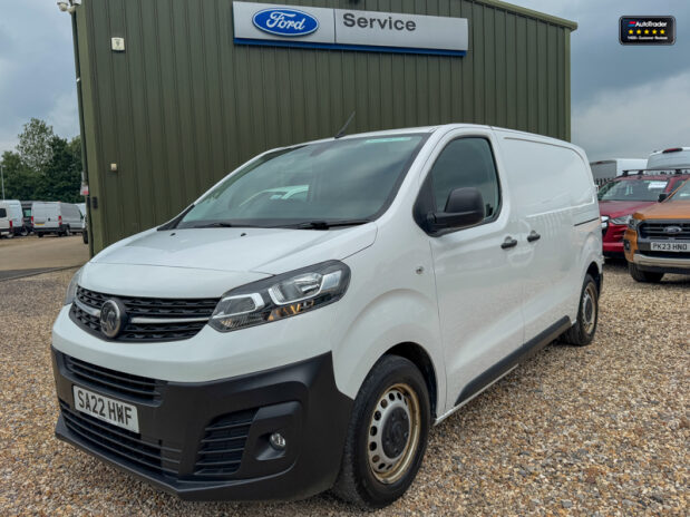 Vauxhall Vivaro SWB L1H1 Low Roof F3100 Dynamic Air Con Sensors EURO 6 2