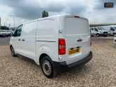 Vauxhall Vivaro SWB L1H1 Low Roof F3100 Dynamic Air Con Sensors EURO 6 10
