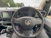 Vauxhall Vivaro SWB L1H1 Low Roof F3100 Dynamic Air Con Sensors EURO 6 16