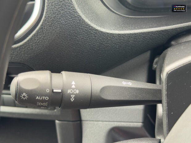 Vauxhall Vivaro SWB L1H1 Low Roof F3100 Dynamic Air Con Sensors EURO 6 18