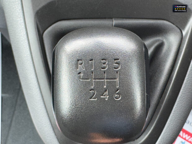 Vauxhall Vivaro SWB L1H1 Low Roof F3100 Dynamic Air Con Sensors EURO 6 34