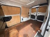 Vauxhall Vivaro SWB L1H1 Low Roof F3100 Dynamic Air Con Sensors EURO 6 11