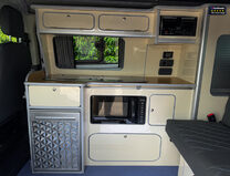 Ford Tourneo Custom Titanium Camper Pop Top Rock and Roll Bed Kitchen Sink 7