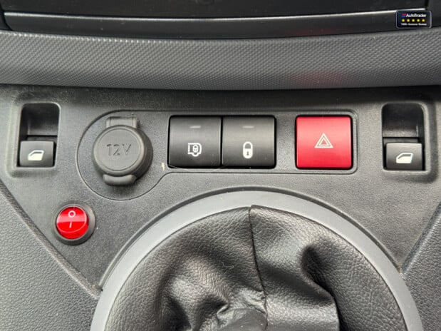 Citroen Berlingo SWB L1H1 [SOLD CM] Low Roof 625 Cruise Control EURO 6 NO VAT 27