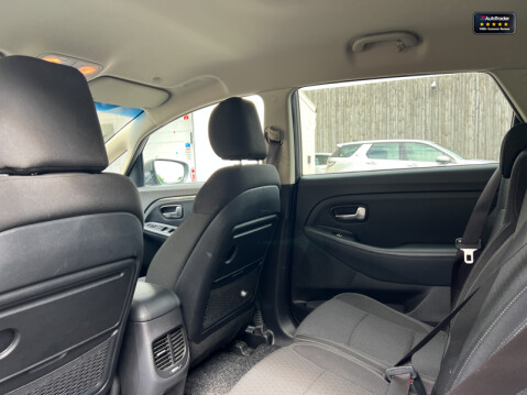 Kia Carens 1.6 GDi 2 MPV 5dr Petrol Manual Euro 6 (s/s) (133 bhp)[Tadley] 10