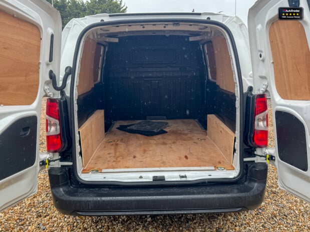 Vauxhall Combo LWB L2H1 2300 (SOLD CM) Dynamic Air Con Sensors EURO 6 NO VAT 8