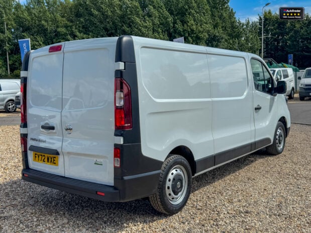 Nissan Primastar LWB L2H1 Dci Visia 2.0 dCi 30 Euro 6 (s/s) (110 ps) 6 SPEED 6