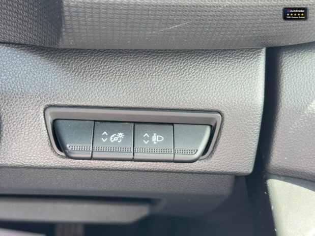 Nissan Primastar LWB L2H1 Dci Visia 2.0 dCi 30 Euro 6 (s/s) (110 ps) 6 SPEED 23